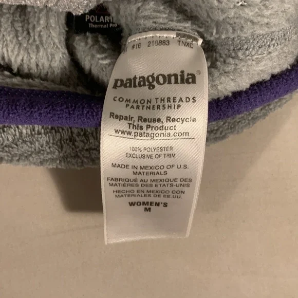 🚫🚫SOLD🚫🚫 Gray Patagonia with Purple Accents - Picture 7 of 8